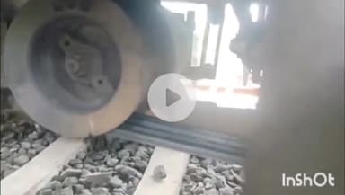 विदिशा नगर: बिलासपुर एक्सप्रेस ट्रेन की बोगी के वी बेल्ट में घर्षण से बरेठ स्टेशन के पास लगी आग, डीआरएम ऑफिस ने की पुष्टि