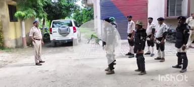 मांझा: मांझा थाना परिसर में थाना अध्यक्ष के नेतृत्व में आगामी विधानसभा चुनाव और महावीर अखाड़ा को लेकर जानकारी दी गई