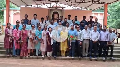 सिमडेगा: ICYM सिमडेगा के बैनर तले यूथ कन्वर्सेशन कार्यक्रम को लेकर सामटोली में बैठक की गई