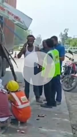 नरवल: महाराजपुर क्षेत्र में तेज दफ्तर कंटेनर ने खड़े ट्रक के पीछे से जा घुसा, परिचालक और चालक गंभीर रूप से घायल