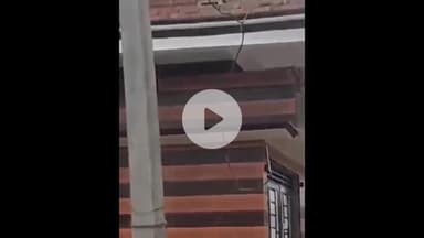 नवाबगंज: मसौली के वाहिदनगर में 2 मंजिला मकान के निर्माण के दौरान हाईटेंशन लाइन की चपेट में आया राजमिस्त्री