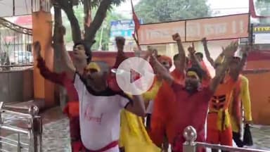 सिमडेगा: सिमडेगा थाना स्थित शिवालय में सावन की दूसरी सोमवारी पर गरजा शंख नदी संगम से जलाभिषेक किया गया