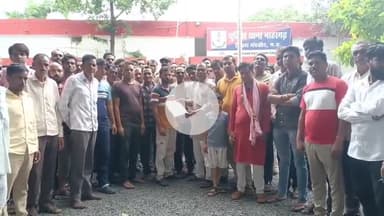 सीतामऊ: मंदसौर: शराब पिलाने का बयान देने पर विक्रम सिंह के खिलाफ 13 गांव के लोग नाहरगढ़ थाने में शिकायत दर्ज कराने पहुंचे