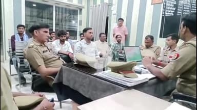 अमरोहा: डिडौली थाना प्रभारी ने ड्रोन उड़ाने वाले कर्मियों के साथ की बैठक, दिए आवश्यक दिशा-निर्देश