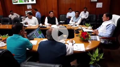 देहरादून: मुख्यमंत्री पुष्कर सिंह धामी ने सचिवालय में शहरी विकास विभाग की गेम चेजर योजनाओं की समीक्षा बैठक की, दिए जरूरी निर्देश