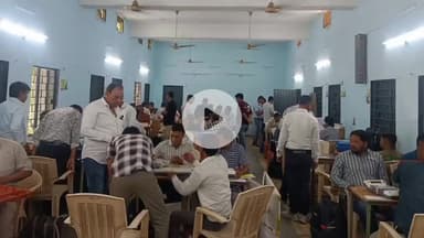 सीतामऊ: जनपद पंचायत सीतामऊ में प्रेक्षक बंसल ने मतदान सामग्री वितरण केंद्र का अवलोकन किया