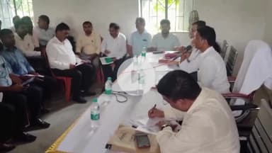 दरभंगा: जिलाधिकारी ने निर्वाचकों के गणना पत्र व कागजात अपलोड करने के कार्य में तेज़ी लाने को कहा