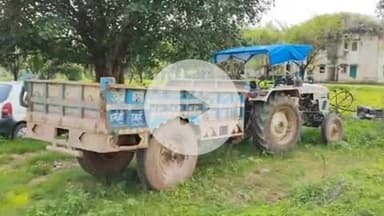 जतारा: खनिज विभाग की टीम ने दिगौड़ा कस्बे से अवैध रेत परिवहन करते ट्रैक्टर-ट्रॉली को किया ज़ब्त