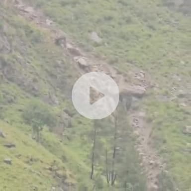 टापरी: किन्नौर के पागल नाला में मलवे की बाढ़ आई, NH-5 हुआ अवरुद्ध, वाहनों की आवाजाही ठप
