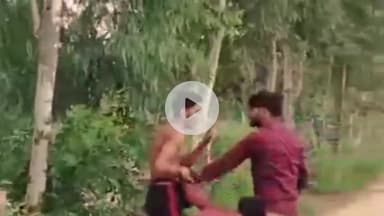 धनौरा: गजरौला के गांव सलेमपुर में दबंग युवकों ने एक युवक को बेरहमी से पीटा, लाइव वीडियो हुआ वायरल