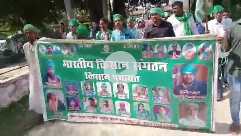 @कौशाम्बी_चायल_तहसील: स्थानीय समस्याओं को लेकर ज्ञापन।
@Kaushambi_Chayal_Tehsil: Memorandum regarding local problems.
@rajendra_yadav 
#national_president