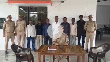 हसनपुर: आदमपुर थाना पुलिस ने मुखबिर की सूचना पर 7 वारंटियों को किया गिरफ्तार, काटा चालान