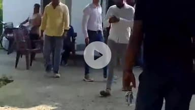 गोगरी: केडीएस कॉलेज के असिस्टेंट प्रोफेसर का छात्र नेता को धमकी देते वीडियो वायरल