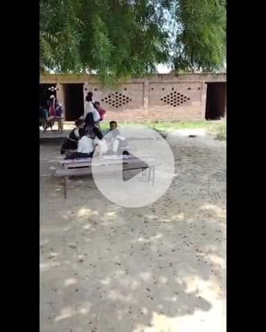 जौनपुर: न्याय पंचायत नेहरू नगर के विद्यालय की मान्यता अधूरी, दी गई नोटिस