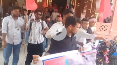 दरभंगा: आईसा कार्यकर्ताओं ने कई मांगों को लेकर मिथिला विश्वविद्यालय मुख्यालय का किया घेराव, पहुंची पुलिस