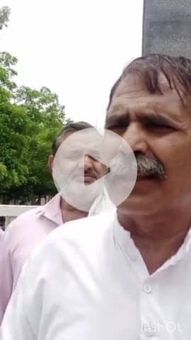 भरतपुर: पूर्व सरपंच के बेटे पर फायरिंग के मामले में ग्रामीणों ने की मुलाकात