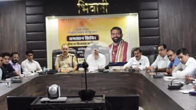 भिवानी: समीक्षा बैठक में डीसी साहिल गुप्ता ने अधिकारियों को दिए ज़रूरी निर्देश