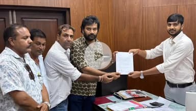 बड़गांव: सुखाड़िया प्रतिमा स्थापना में देरी पर कांग्रेस प्रतिनिधिमंडल ने नगर निगम आयुक्त को सौंपा ज्ञापन