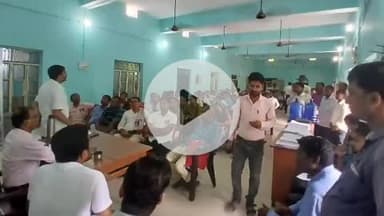 विभूतिपुर: विभूतिपुर पंचायत समिति सभागार में मतदाता सूची पुनरीक्षण हेतु बीएलओ व शिक्षकों का प्रशिक्षण संपन्न