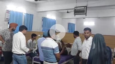 पूरनपुर: खमरिया पट्टी खेंत में दवा की स्प्रे करते समय किसान को सांप ने डंसा, सीएचसी से जिला अस्पताल किया गया रेफर