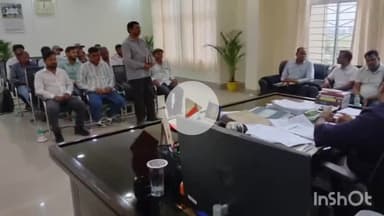 धनवार: खोरीमहुआ अनुमंडल कार्यालय में एसडीएम ने की बैठक, बिचौलियों को चिह्नित कर कार्रवाई करने का दिया निर्देश