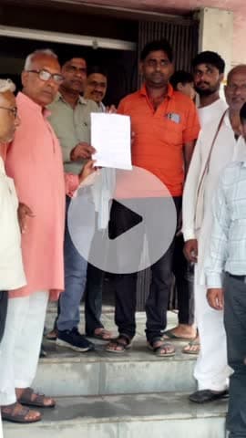 वैर: उप तहसील हलेना को यथावत रखने की मांग, सीएम के नाम नायब तहसीलदार को सौंपा ज्ञापन