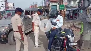 बेतिया: पुलिस ने बेतिया में चलाया वाहन जांच अभियान, ₹1.37 लाख का वसूला जुर्माना