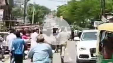 प्रतापगढ़: मांधाता के उपनिरीक्षक के साथ पुलिसकर्मियों का खुली पिस्टल लेकर दौड़ लगाना बना चर्चा का विषय