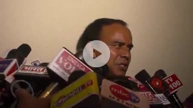 देहरादून: शिक्षा मंत्री धन सिंह रावत ने कहा कि प्रदेश में हम एक भी स्कूल मर्ज नहीं कर रहे हैं