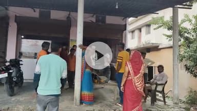 महाराजगंज: विशनपुर गबडुआ पुलिया के पास सड़क हादसे में तेज रफ्तार कार ने बाइक में मारी टक्कर, महिला घायल