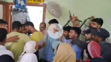 मोहनिया: वार्ड 11 बरकतनगर में खराब पड़ी नल जल योजना की टंकी,नाराज ग्रामीण पहुंचे नगर पंचायत कार्यालय,ईओ के आश्वासन के बाद लौटे