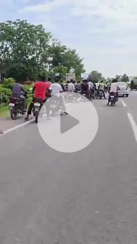 sumant Kumar ko gram Panchayat ke logo  saiyog