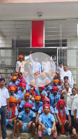 वैर: हरिद्वार से डाक कावड़ लेकर आए शिव भक्तों ने कस्बा वैर के विभिन्न शिवालयों पर गंगा जल से किया अभिषेक