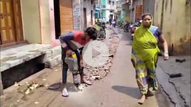 उतरौला: उतरौला तहसील में जलकल विभाग द्वारा पाइपलाइन डालने के लिए की गई खुदाई से लोगों को हो रही है परेशानी