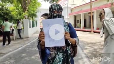 उरई: उरई निवासी महिला ने पुलिसकर्मियों पर लगाया जबरन घर में घुसकर ₹2 लाख निकालने का आरोप, डीएम से की शिकायत