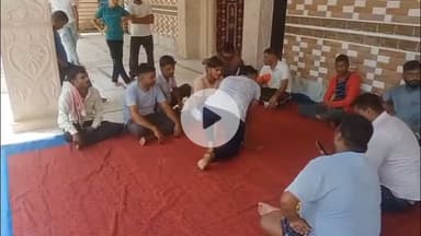 वैर: ग्राम पथेना में बिजली विभाग को लेकर रोष, एक युवक दो मांगों को लेकर भूख हड़ताल पर बैठा