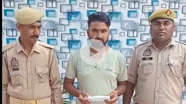 बरेली: भोजीपुरा थाना पुलिस ने जिला बदर चल रहे एक आरोपी को चाकू के साथ किया गिरफ्तार