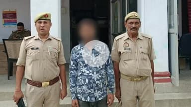 रामपुर: गुरुवार को थाना कोतवाली क्षेत्र से बिजली चोरी के अभियोग में पंजिकृत एक वारण्टी आरोपी को पुलिस ने गिरफ्तार किया