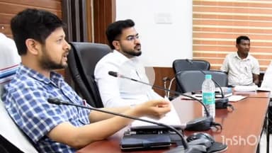 दुर्ग: कलेक्टर ने कलेक्ट्रेट के सभाकक्ष में समय-सीमा की बैठक आयोजित कर विभागवार कार्यों की की समीक्षा