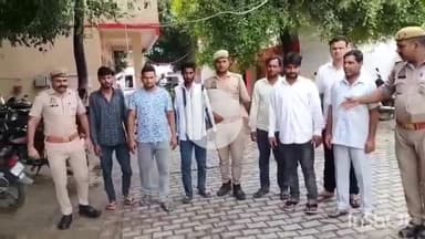 अमरोहा: डिडौली कोतवाली पुलिस ने तीन अलग-अलग गांवों से घर में घुसकर मारपीट करने के मामले में फरार आठ आरोपियों को किया गिरफ्तार