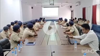 दुर्ग: वारंटी की शत प्रतिशत तामिली के संबंध में SP जिला दुर्ग द्वारा पुलिस कंट्रोल रूम में किया गया आयोजन