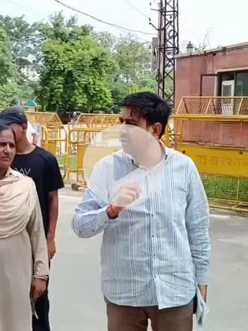 अलवर: अमित सैनी सुसाइड मामले में मिनी सचिवालय में एसपी को सौंपा ज्ञापन, न्याय की उठाई मांग