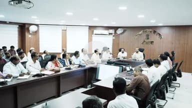 कोडरमा: समाहरणालय में उपायुक्त ने स्वच्छ भारत मिशन और जल जीवन मिशन की समीक्षा बैठक में कई दिशा निर्देश दिए