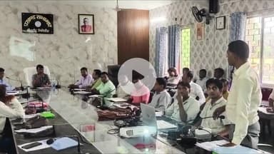 पीरटांड: पीरटांड़ में BDO मनोज मरांडी की अध्यक्षता में मनरेगा, आवास, पेंशन योजनाओं पर हुई समीक्षा बैठक