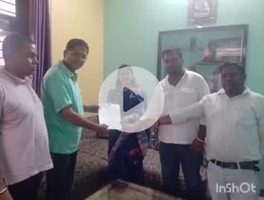 बांसवाड़ा: भीलवन राजकीय उच्च माध्यमिक स्कूल में शिक्षकों की कमी को लेकर प्रधान और ग्रामीण मिले जिला शिक्षा अधिकारी से, दिया ज्ञापन