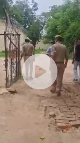 करछना: नैनी सेंट्रल जेल के नवागंतुक वरिष्ठ जेल अधीक्षक जेल में #फैली बदहाली को देख जताई नाराजगी