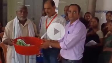 रफीगंज: रफीगंज सामुदायिक स्वास्थ्य केंद्र में फाइलेरिया से ग्रसित मरीजों को बांटी गई एमएमडिपी किट