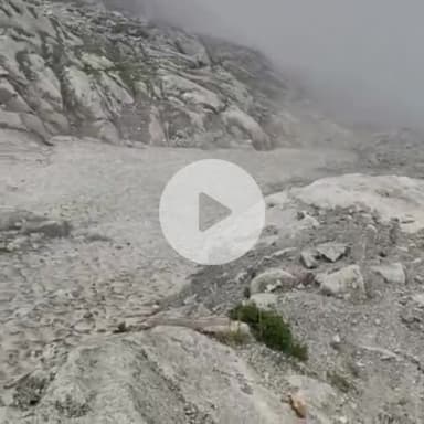 मोरंग: किन्नौर के ऊँचे क्षेत्रों में मौसम के बिगड़ते मिजाज़ के साथ पिघले ग्लेशियर, नालों का बढ़ा जलस्तर, बाढ़ का बना खतरा