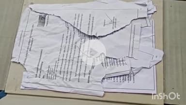 जमुई: रक्त रोहनिया विद्यालय में योगदान लेने गए शिक्षक के दस्तावेज फाड़ने की बदसलूकी, DEO से लगाई गुहार