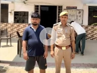 नौगावां सादात: मारपीट व अन्य कई धाराओं में फरार चल रहे वारंटी को नौगांवा थाना पुलिस ने किया गिरफ्तार